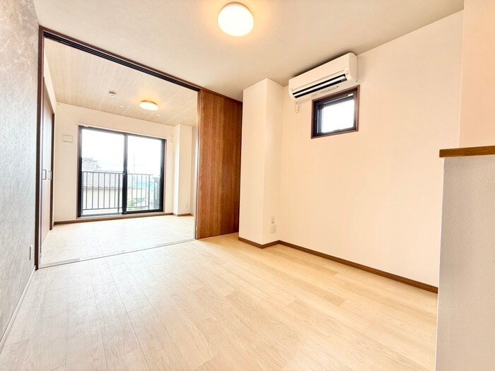 物件内観写真7　(居室)