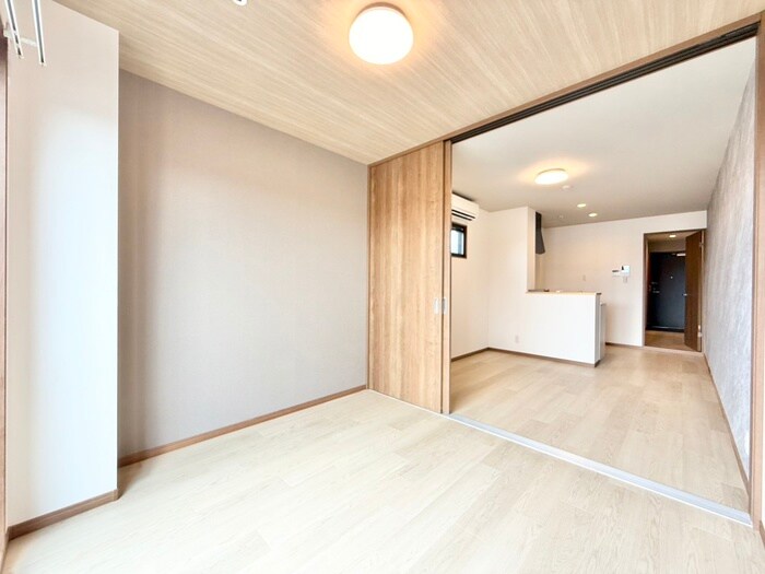 物件内観写真11　(居室)