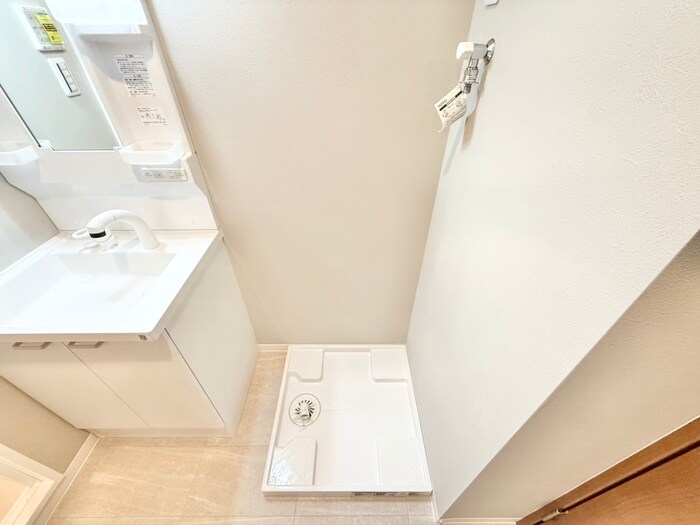 物件内観写真15　(洗濯機置場)