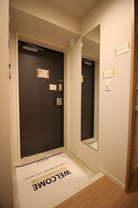 物件内観写真17　(玄関)