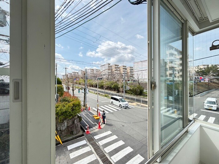 物件内観写真22　(室内からの展望)