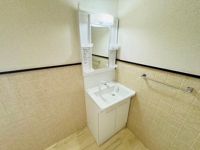 物件内観写真12　(洗面)