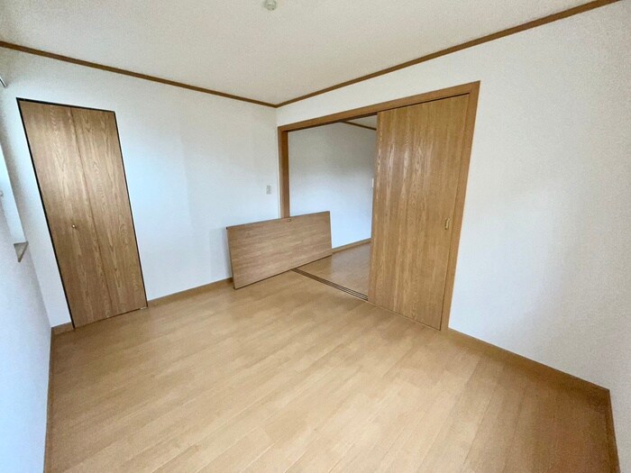 物件内観写真8　(居室)