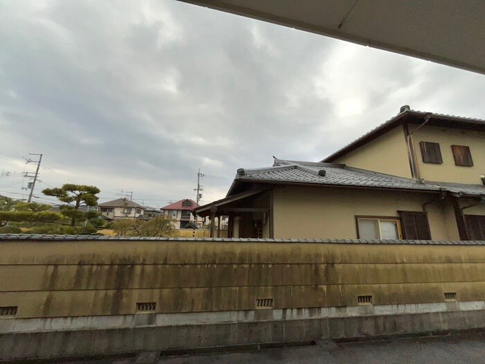 物件内観写真17　(室内からの展望)