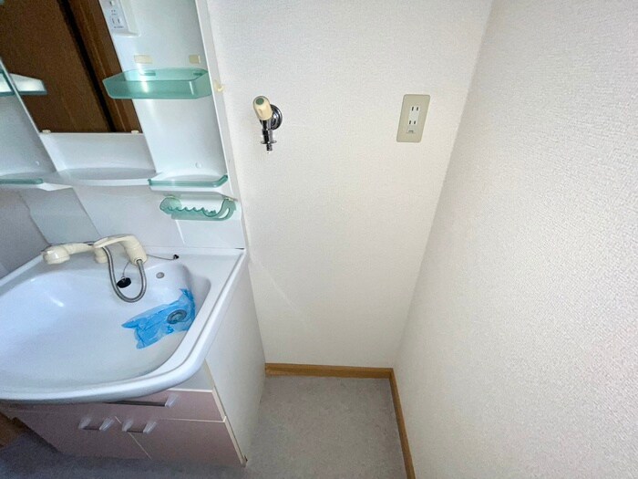 物件内観写真20　(洗濯機置場)