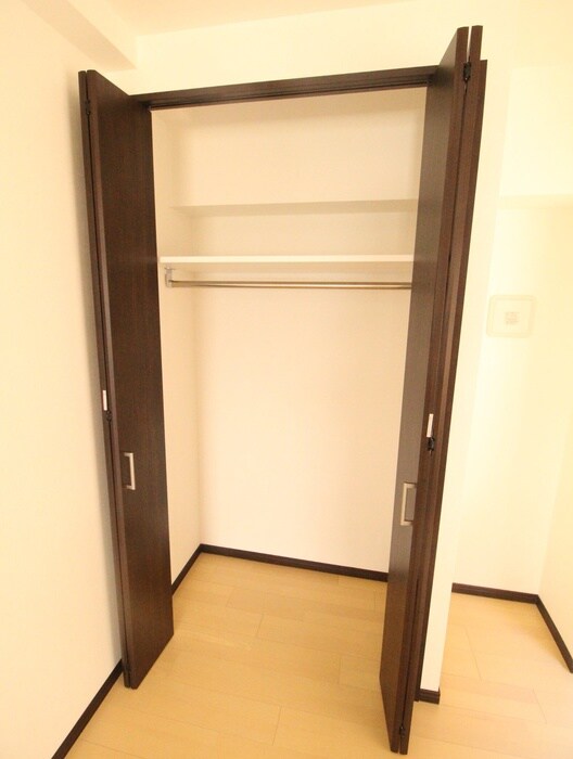 物件内観写真15　(収納)