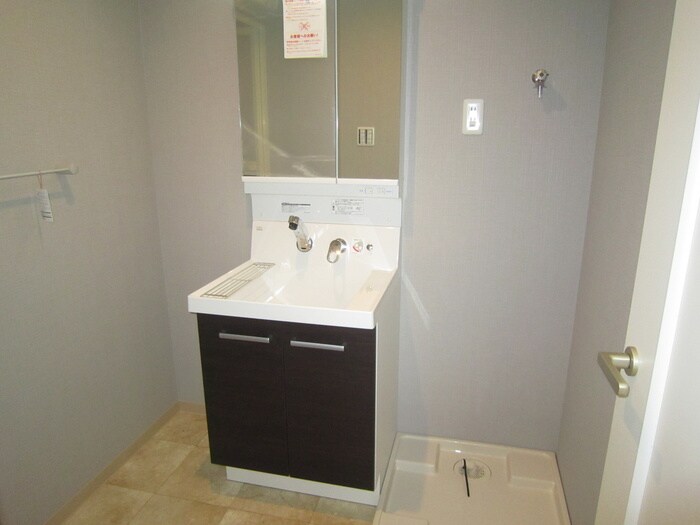 物件内観写真6　(洗面)