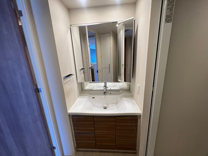 物件内観写真15　(洗面)