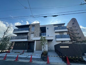 シャーメゾン　若園外観写真
