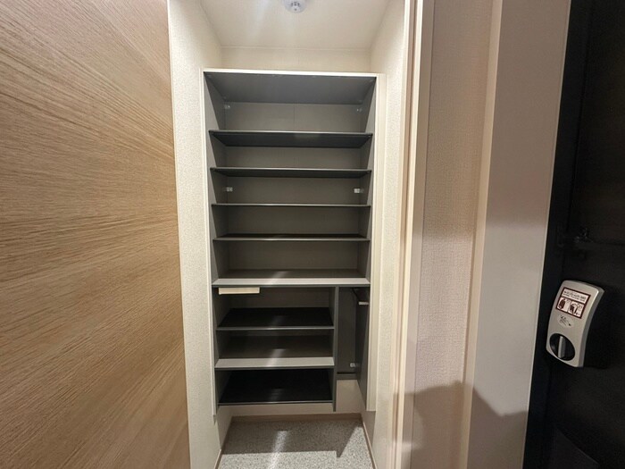 物件内観写真16　(靴箱)