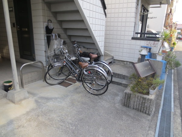 駐輪場