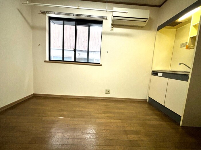 物件内観写真9　(居室)