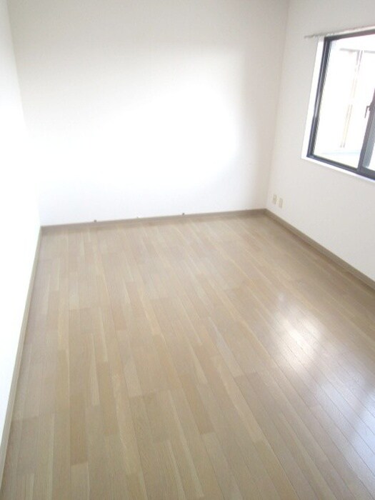 物件内観写真18　(居室)