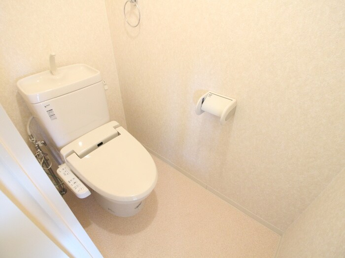 物件内観写真14　(トイレ)