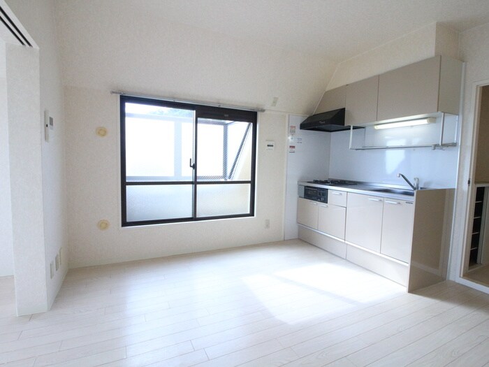 物件内観写真15　(居室)