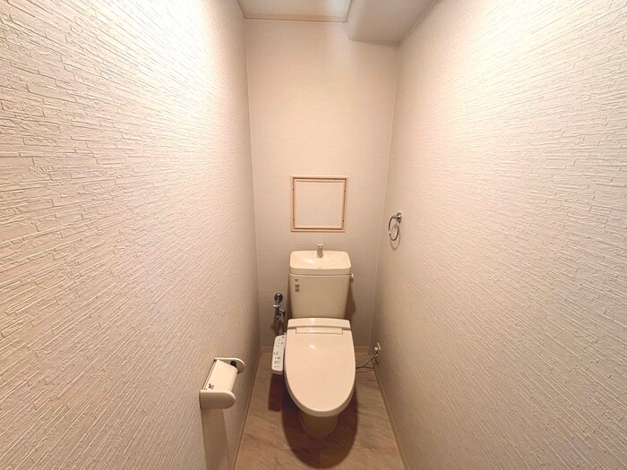 物件内観写真9　(トイレ)