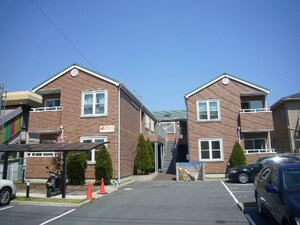 メ－プルフォレスト外観写真