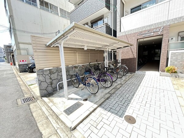 駐輪場