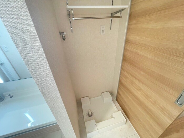 物件内観写真15　(洗濯機置場)