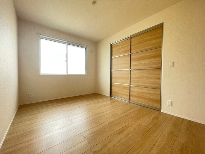 物件内観写真17　(居室)