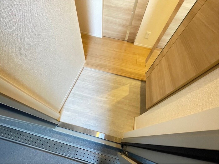 物件内観写真19　(玄関)