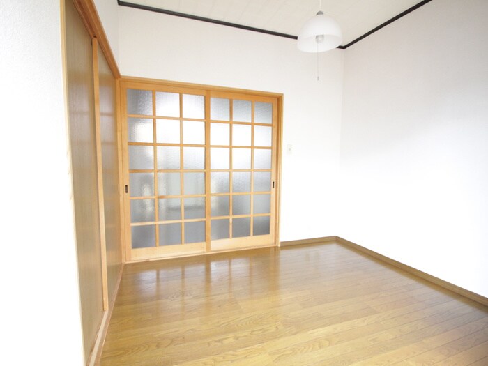 物件内観写真8　(居室)