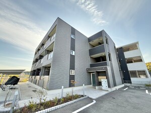 ミレグランデ京田辺外観写真