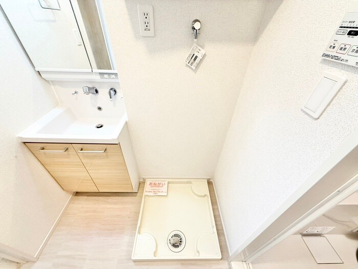 物件内観写真19　(洗濯機置場)