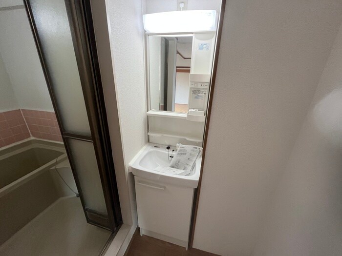 物件内観写真12　(洗面)