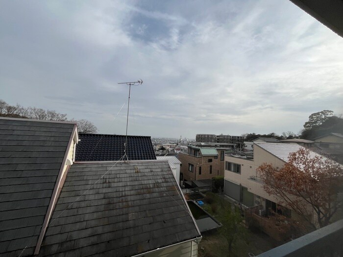 物件内観写真18　(室内からの展望)