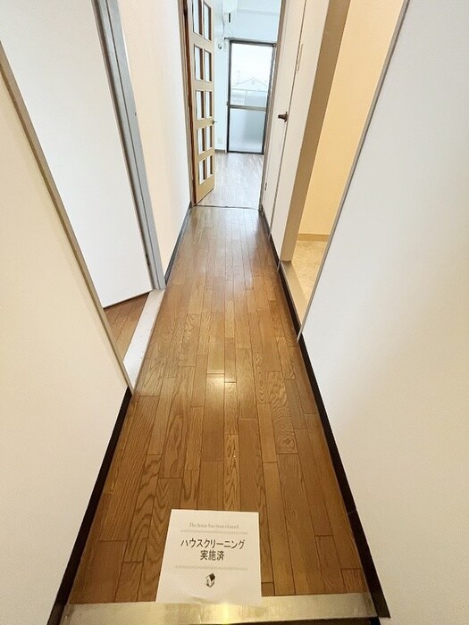 物件内観写真18　(廊下)