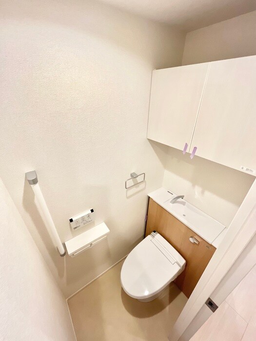 物件内観写真9　(トイレ)