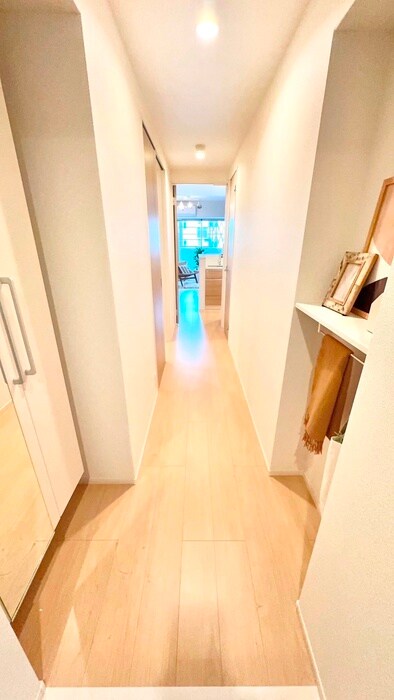 物件内観写真18　(廊下)