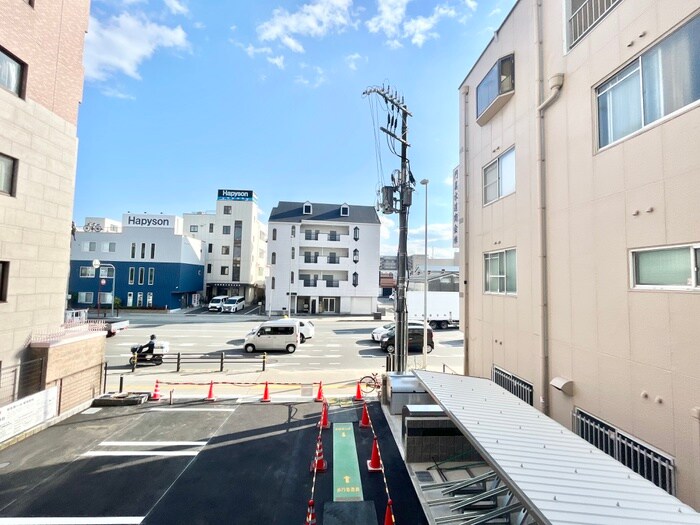 物件内観写真22　(室内からの展望)