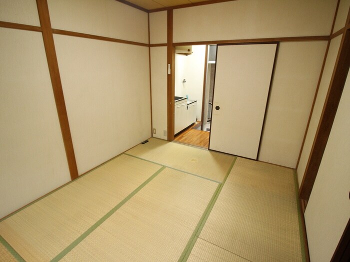 物件内観写真8　(居室)