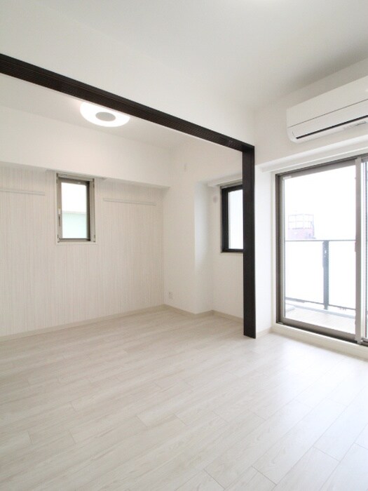 物件内観写真8　(居室)