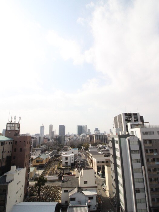 物件内観写真16　(室内からの展望)