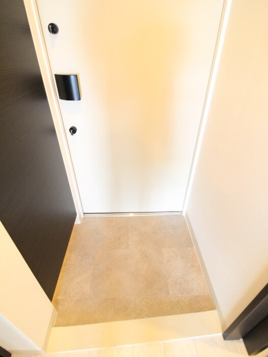 物件内観写真17　(玄関)