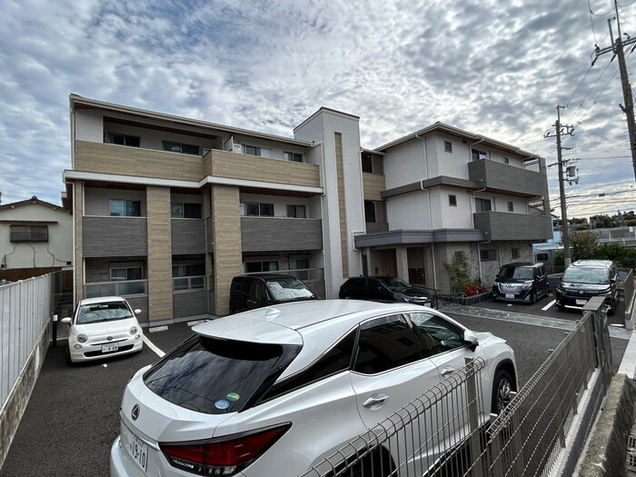 物件外観写真2　(外観写真)