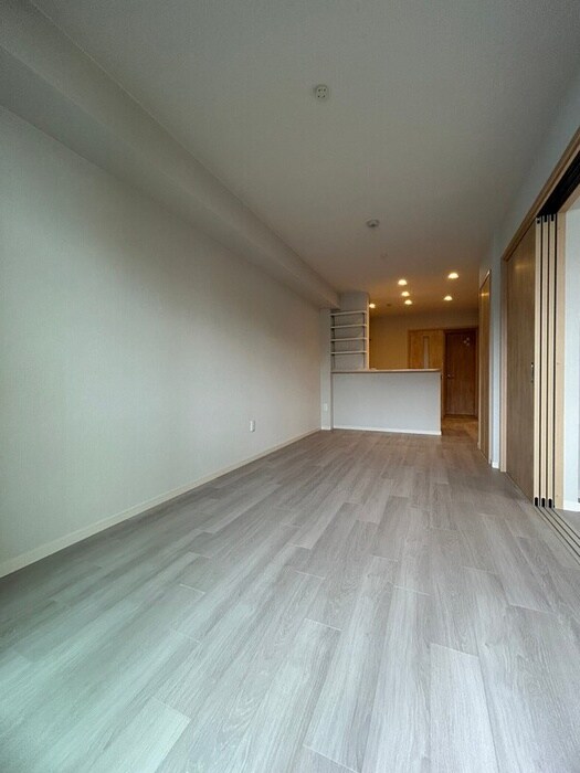 物件内観写真9　(室内からの展望)