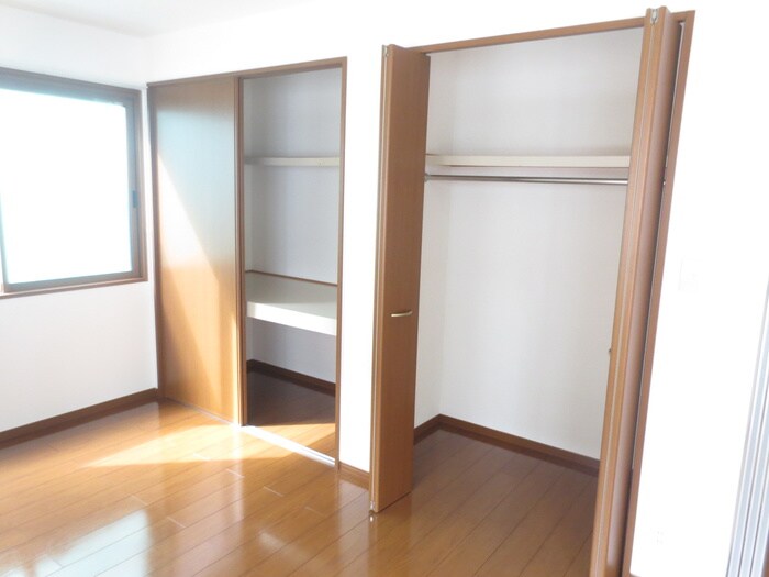 物件内観写真13　(収納)