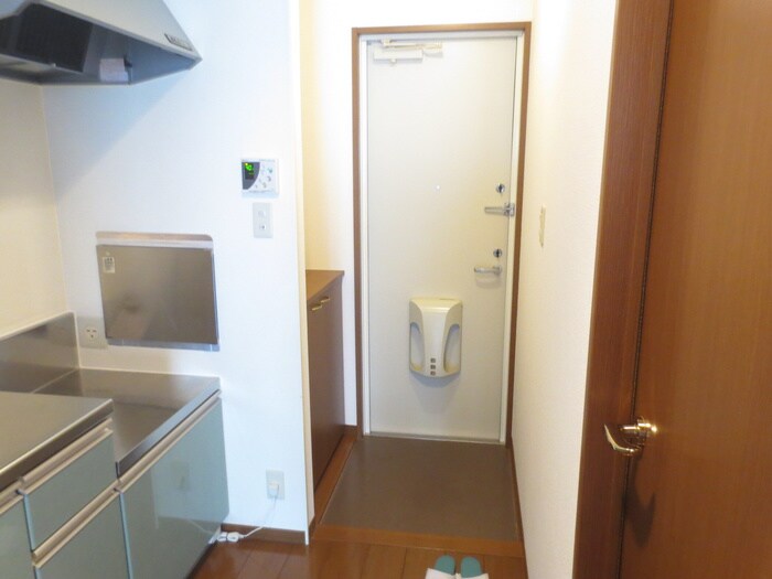 物件内観写真14　(玄関)