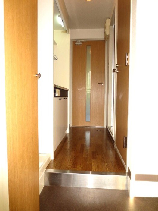 物件内観写真14　(廊下)