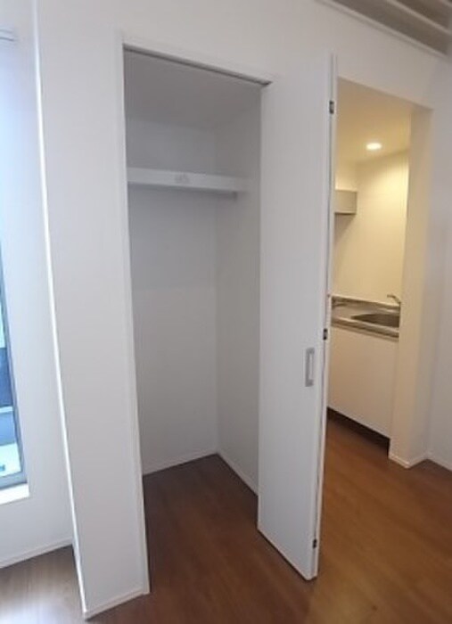 物件内観写真12　(収納)