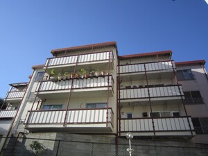 岡崎第3マンション外観写真