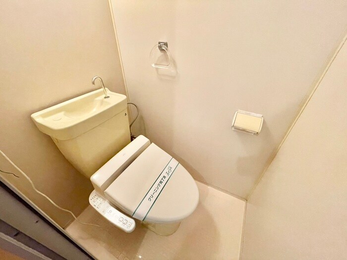 物件内観写真11　(トイレ)