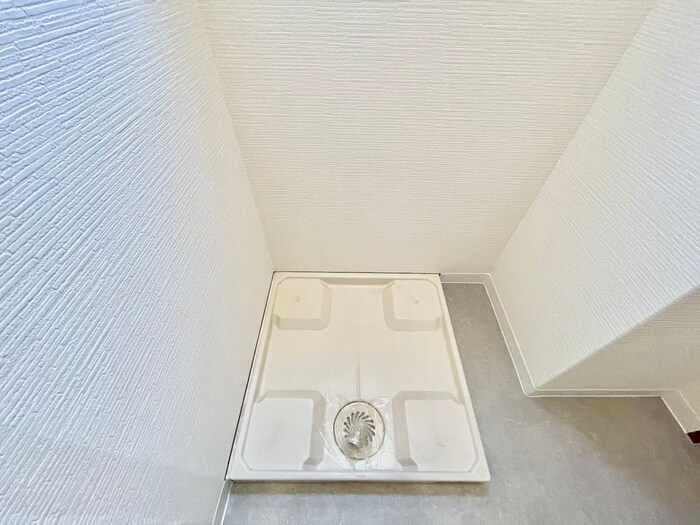 物件内観写真13　(洗濯機置場)