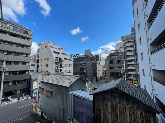 物件内観写真16　(室内からの展望)