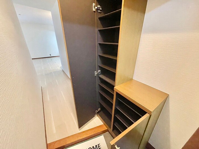物件内観写真19　(靴箱)