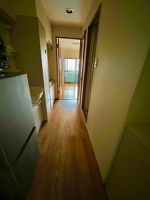 物件内観写真20　(廊下)